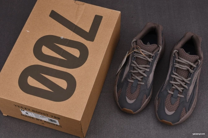 V2 ADIDAS Boost GZ0724 'Mauve' Yeezy 700 1101